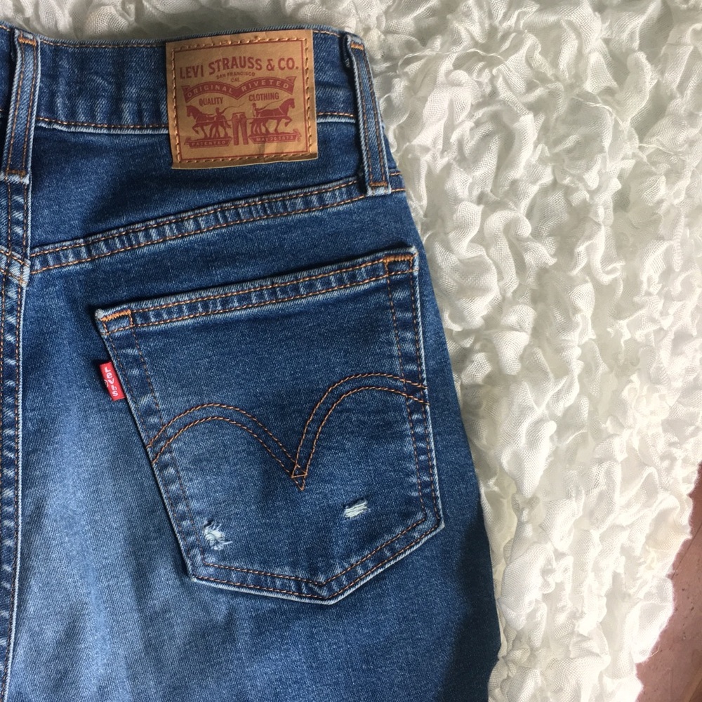 Levi’s Wedgie Fit Jeans